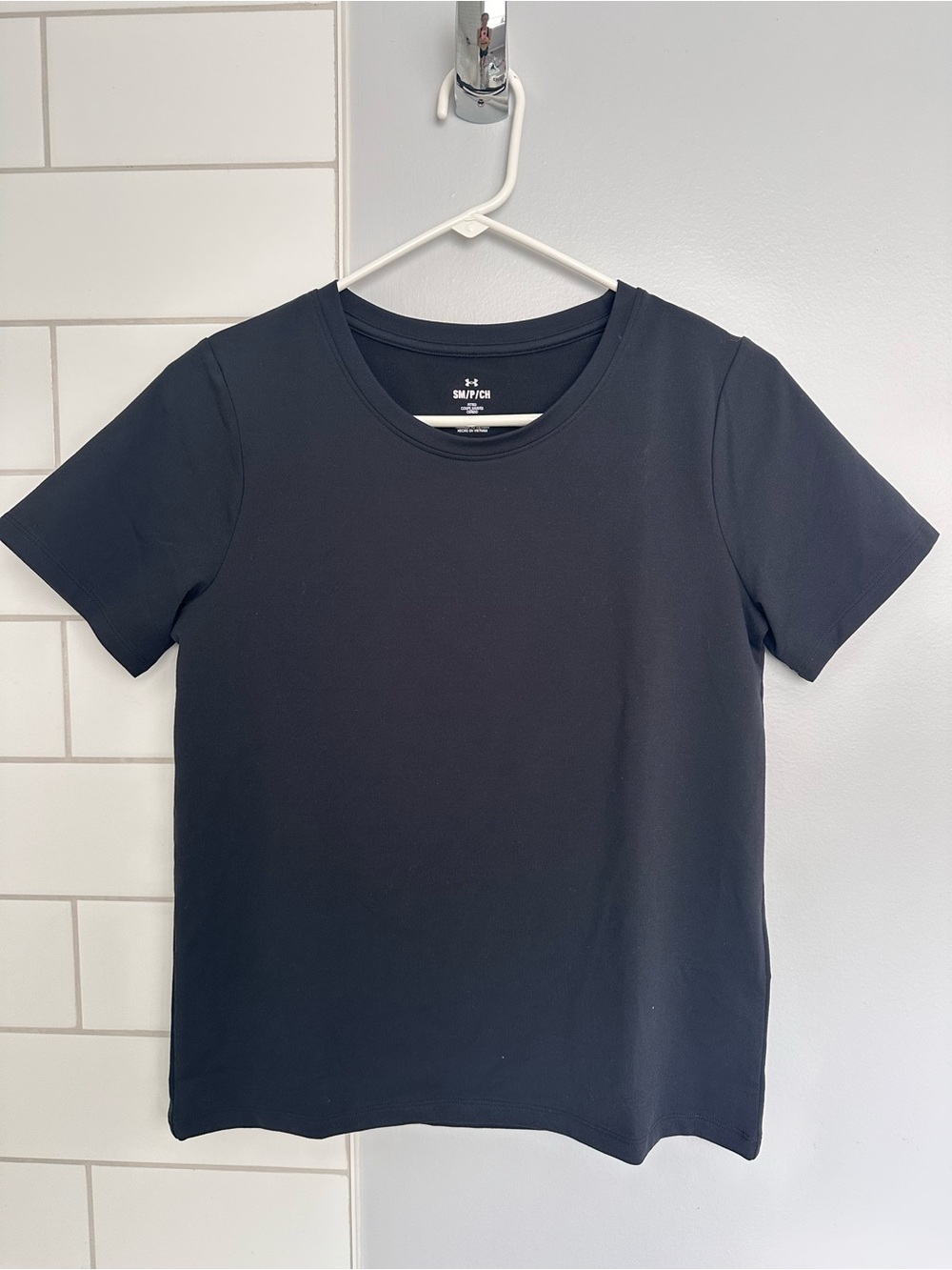 Under Armour Black Short Sleeve Crew Tee for Women